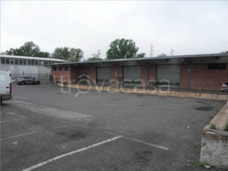 locale commerciale in affitto a Roma in zona Nomentano
