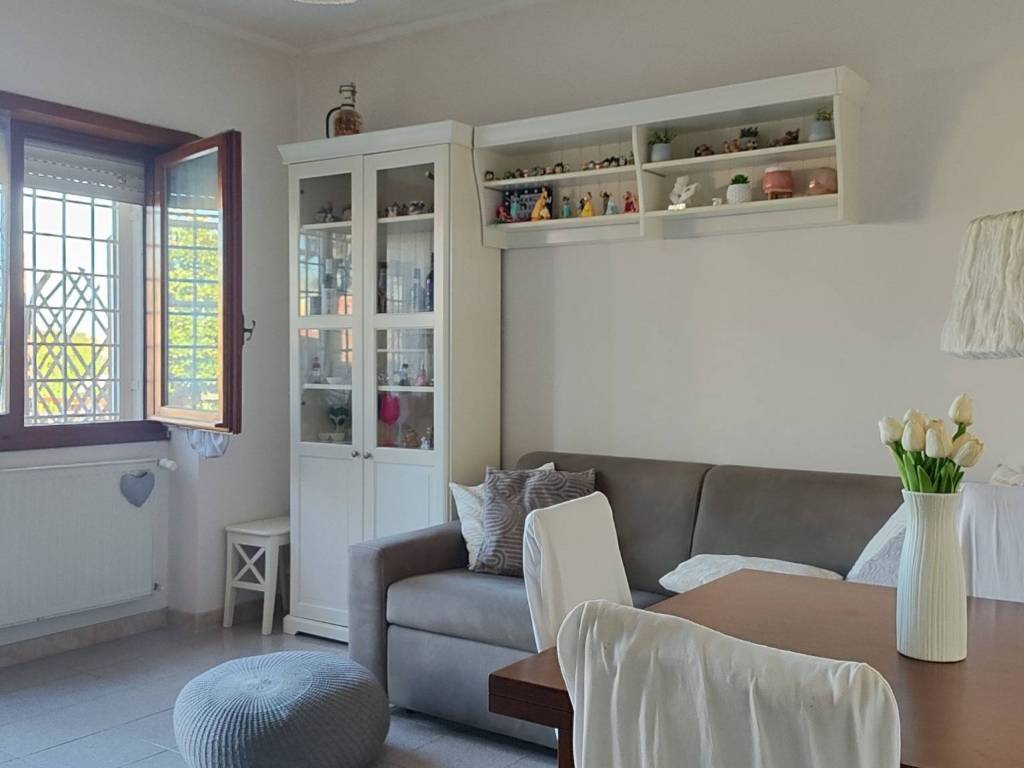 appartamento in affitto a Roma in zona Torre Angela
