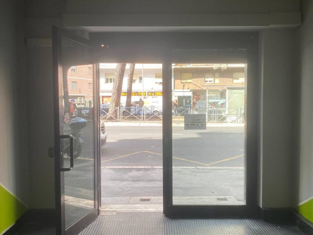 negozio in affitto a Roma in zona Prenestino-Centocelle