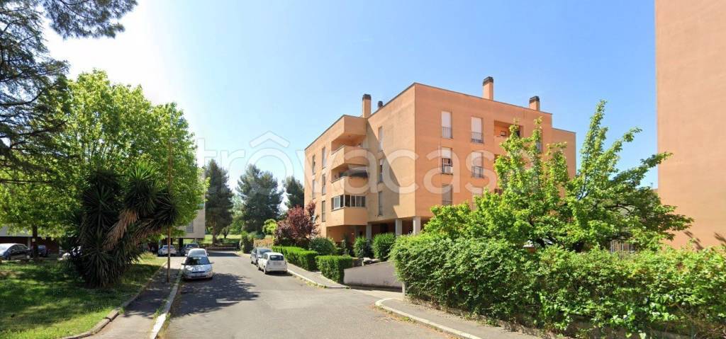 appartamento in affitto a Roma in zona Torre Gaia