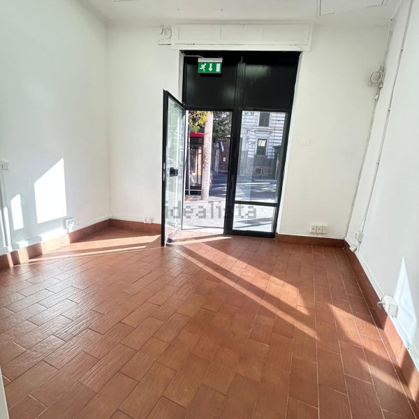 locale di sgombero in affitto a Roma in zona Esquilino
