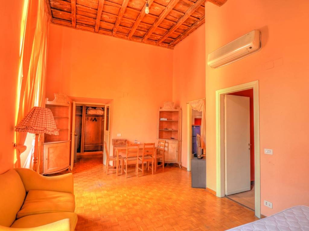 appartamento in affitto a Roma in zona Parione/Sant'Eustachio