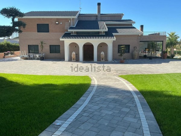 casa indipendente in affitto a Roma in zona Castel di Guido