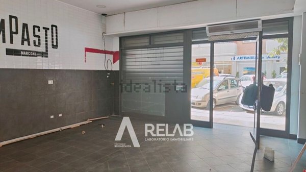 negozio in affitto a Roma in zona Portuense