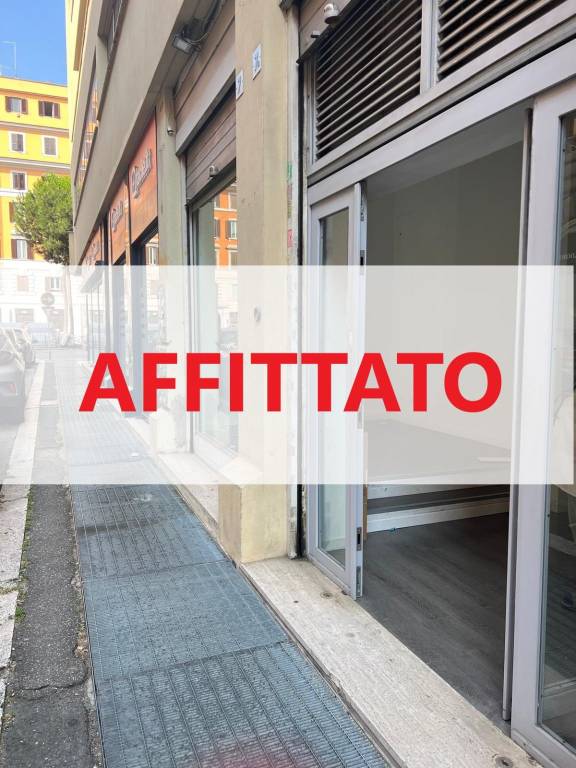 negozio in affitto a Roma in zona Tuscolano