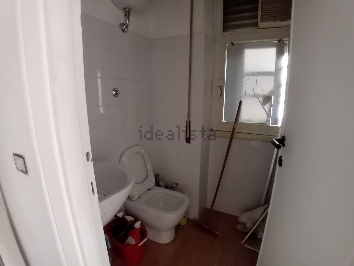 locale commerciale in affitto a Roma