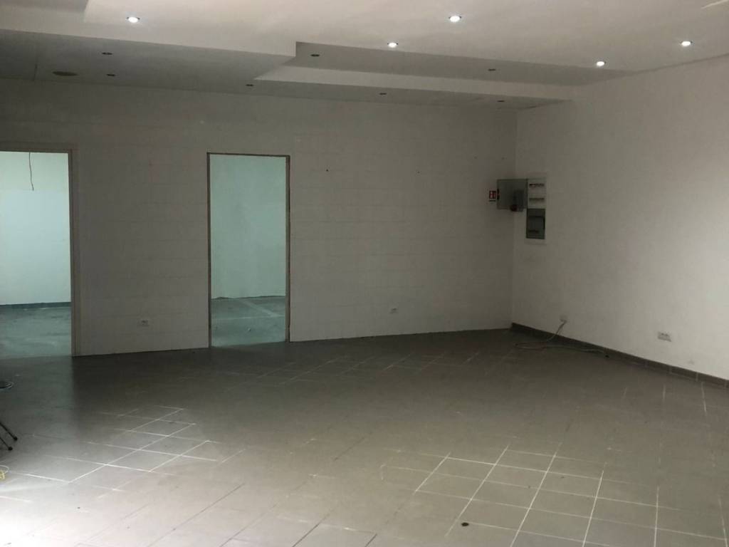 negozio in affitto a Roma in zona Labaro