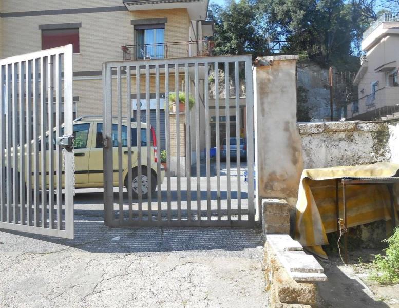 locale commerciale in affitto a Roma in zona Labaro