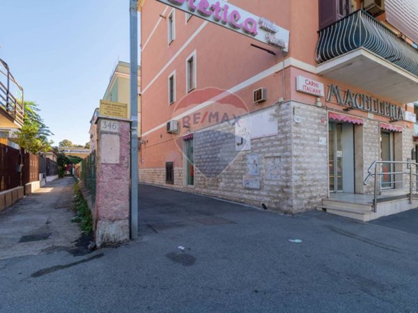 negozio in affitto a Roma in zona Alessandrino