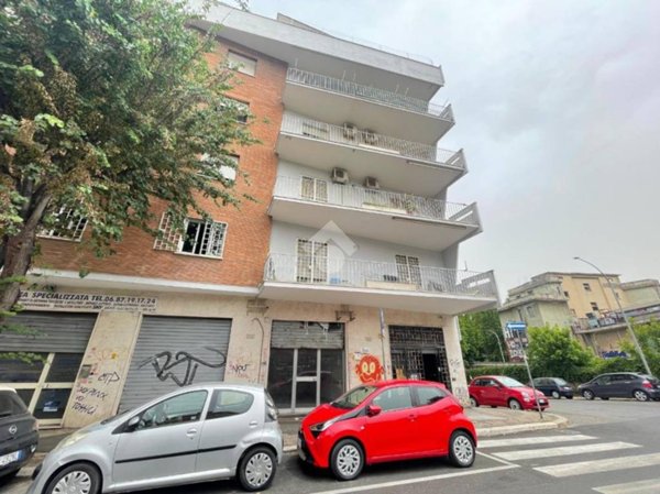 negozio in affitto a Roma in zona Monte Sacro/Talenti