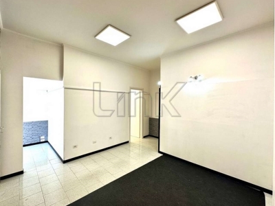 negozio in affitto a Roma in zona Torrevecchia