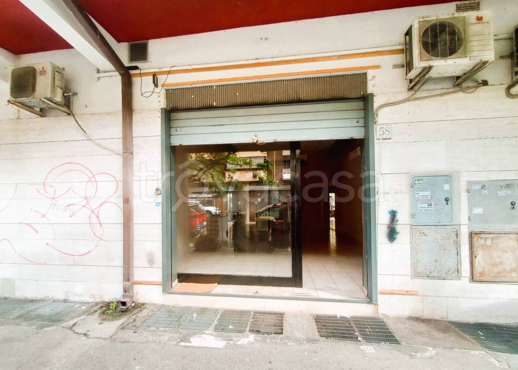 negozio in affitto a Roma in zona Ostia