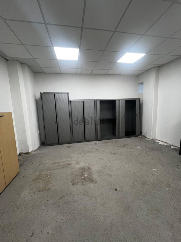 locale commerciale in affitto a Roma in zona Casal Morena