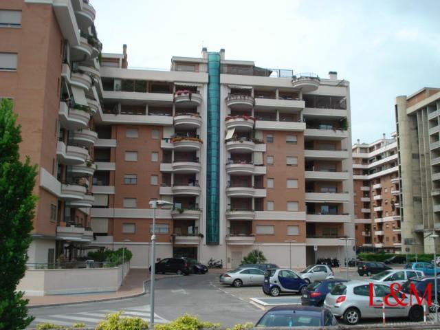 appartamento in affitto a Roma in zona Axa