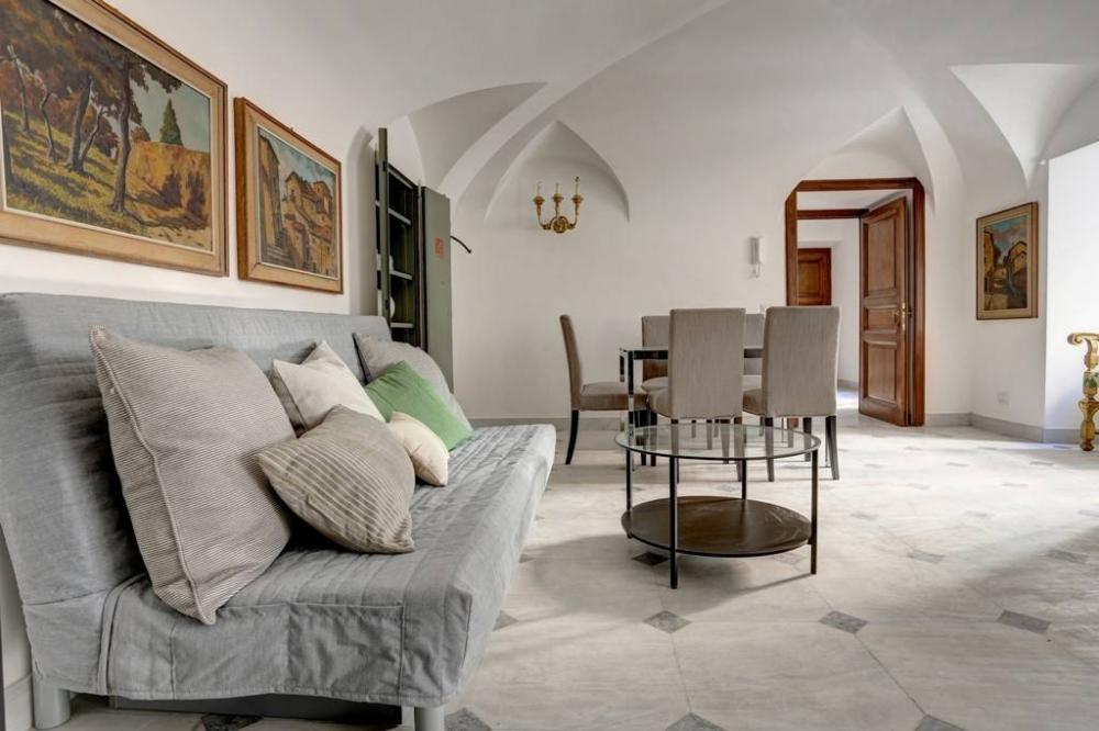 appartamento in affitto a Roma in zona Pigna - Sant'Angelo