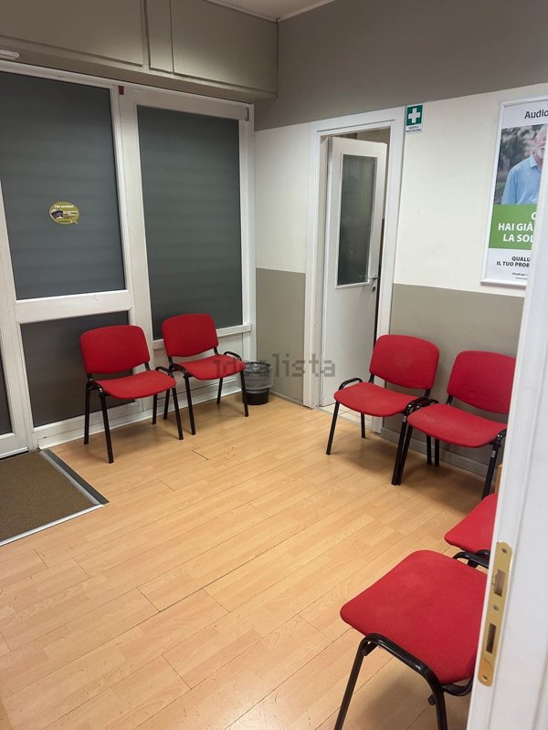 locale commerciale in affitto a Roma
