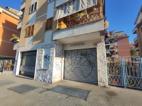 locale commerciale in affitto a Roma in zona Alessandrino