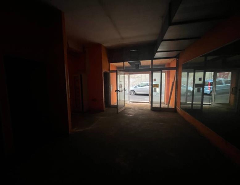 negozio in affitto a Roma