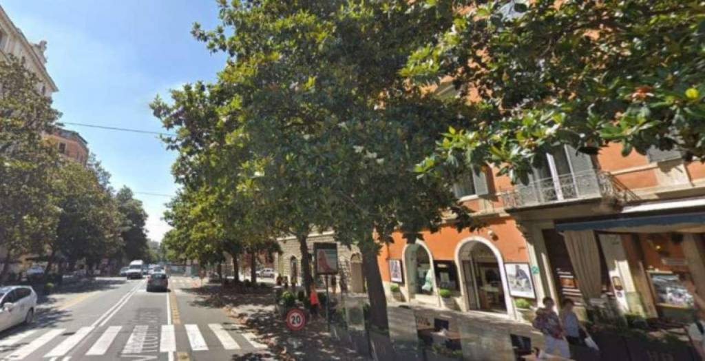 negozio in affitto a Roma