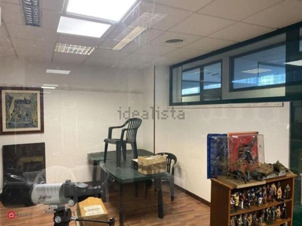 locale commerciale in affitto a Roma in zona Appio Claudio