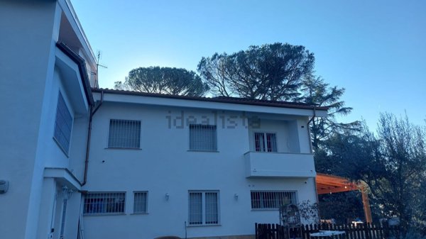 casa indipendente in affitto a Roma in zona Sette Bagni