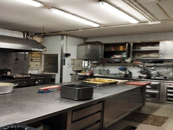 negozio in affitto a Roma in zona Torrino