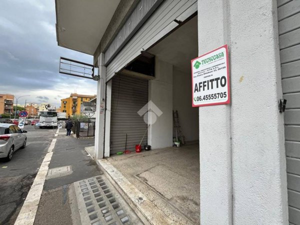 negozio in affitto a Roma in zona Collatino