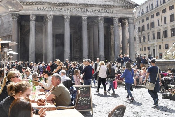 locale commerciale in affitto a Roma in zona Campo Marzio