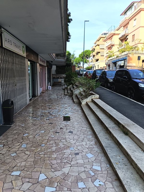 locale commerciale in affitto a Roma in zona Monte Sacro/Talenti