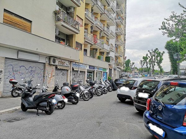 negozio in affitto a Roma in zona Collatino
