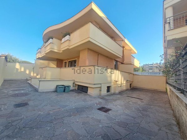 casa indipendente in affitto a Roma in zona Mezzocammino