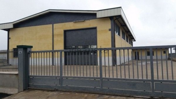 locale di sgombero in affitto a Roma in zona Tor Vergata/Torrenova