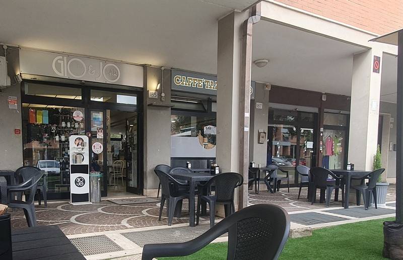 negozio in affitto a Roma in zona Acilia