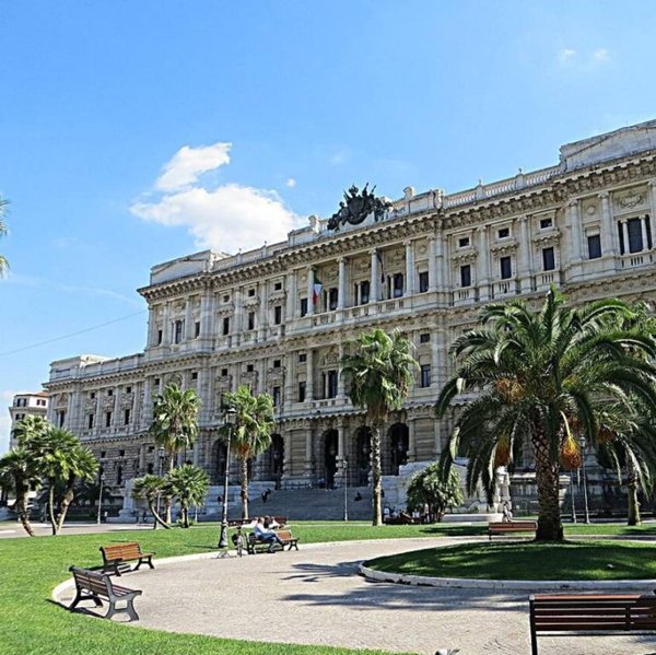 appartamento in affitto a Roma in zona Rione Regola