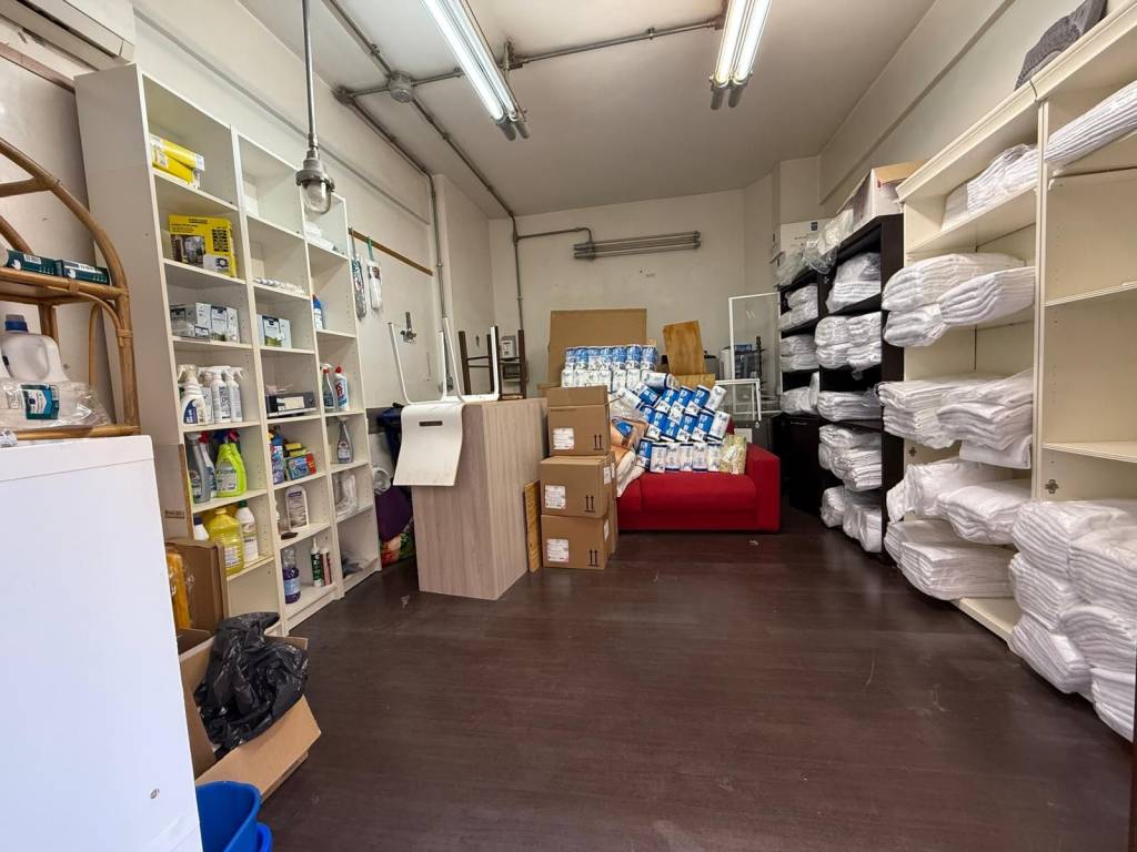negozio in affitto a Roma in zona Pietralata
