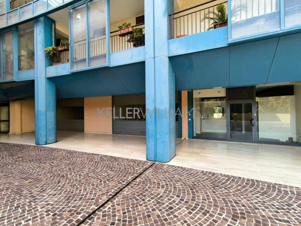 negozio in affitto a Roma in zona Ardeatino