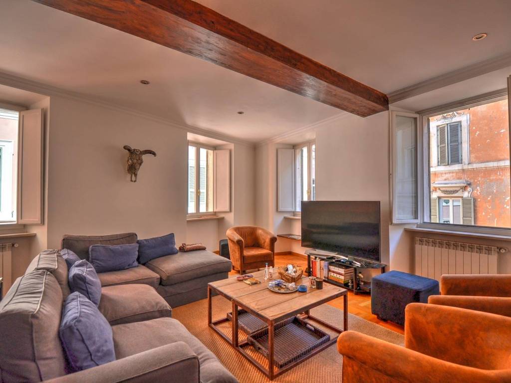 appartamento in affitto a Roma in zona Parione/Sant'Eustachio