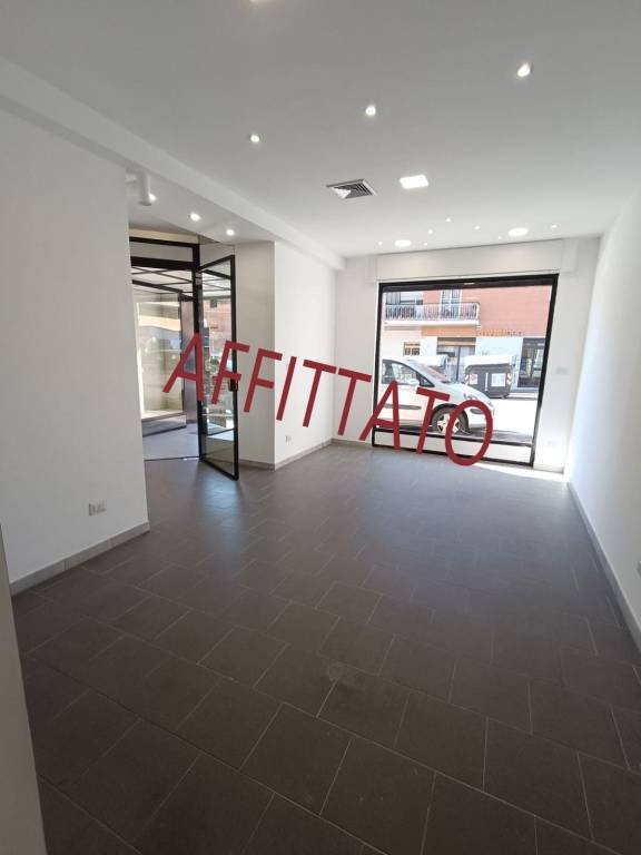 negozio in affitto a Roma in zona Fidene
