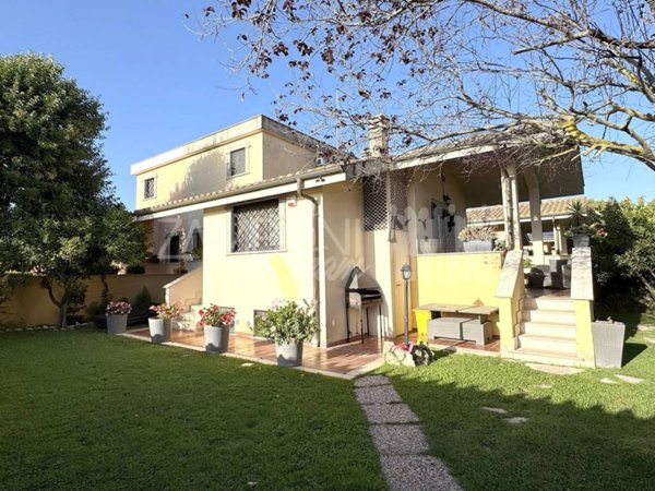 casa indipendente in affitto a Roma in zona Infernetto