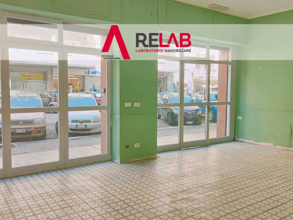 negozio in affitto a Roma in zona Portuense