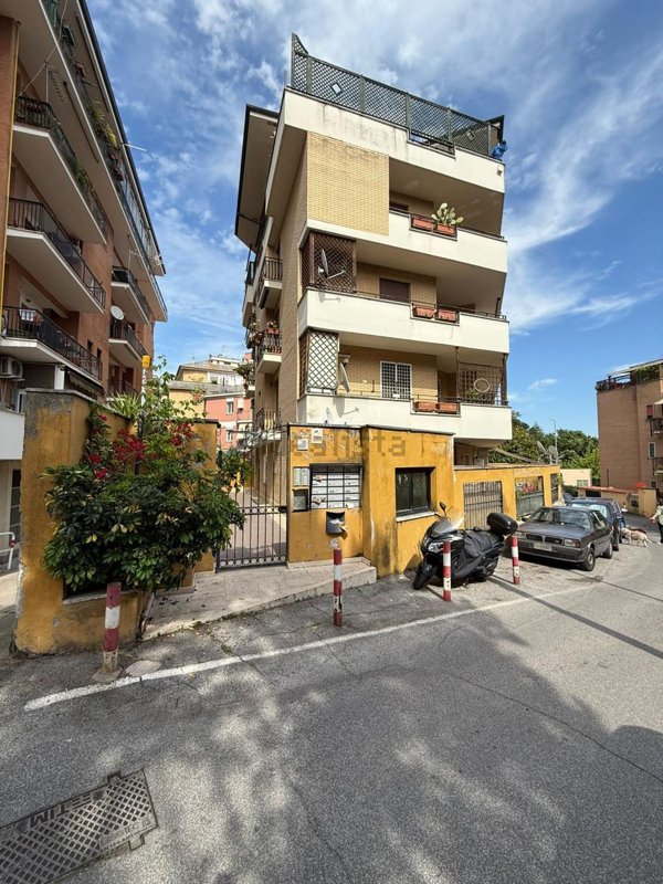 appartamento in affitto a Roma in zona Tomba di Nerone