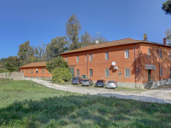 locale commerciale in affitto a Roma in zona Olgiata