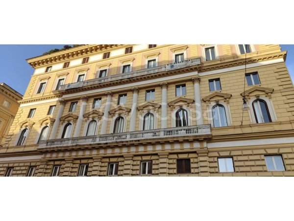 ufficio in affitto a Roma in zona Rione Regola
