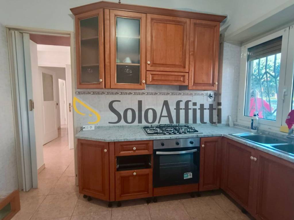 appartamento in affitto a Roma in zona Torre Spaccata