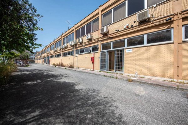 ufficio in affitto a Roma in zona Settecamini