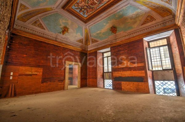 negozio in affitto a Roma in zona Parione/Sant'Eustachio