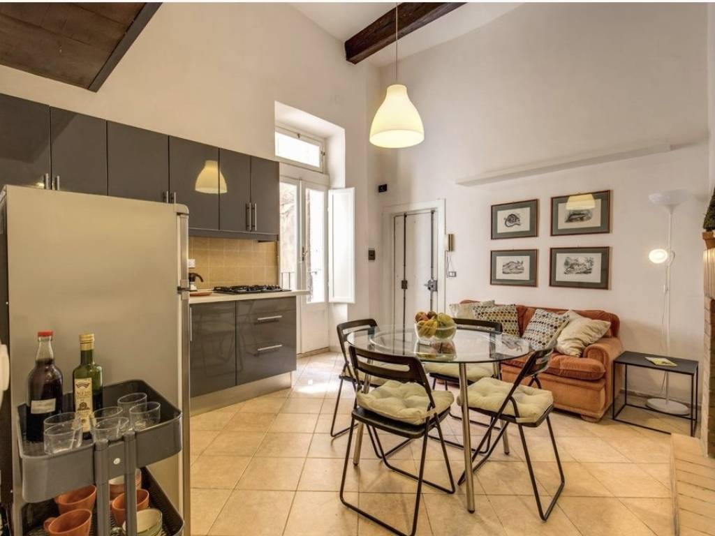 appartamento in affitto a Roma in zona Rione di Ponte