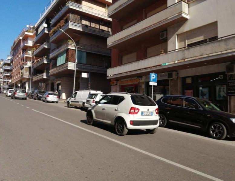 negozio in affitto a Roma