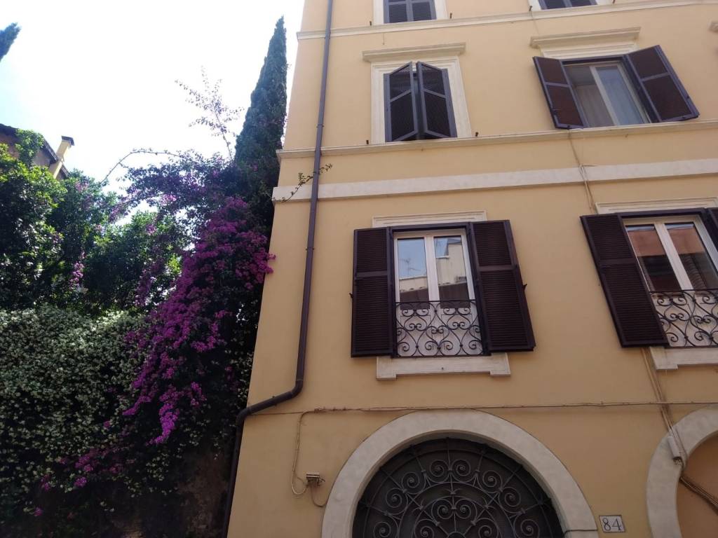 appartamento in affitto a Roma in zona Rione Monti/Campitelli