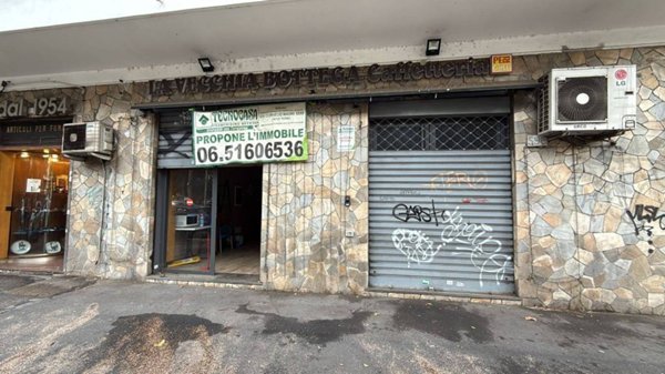 negozio in affitto a Roma in zona Ostiense